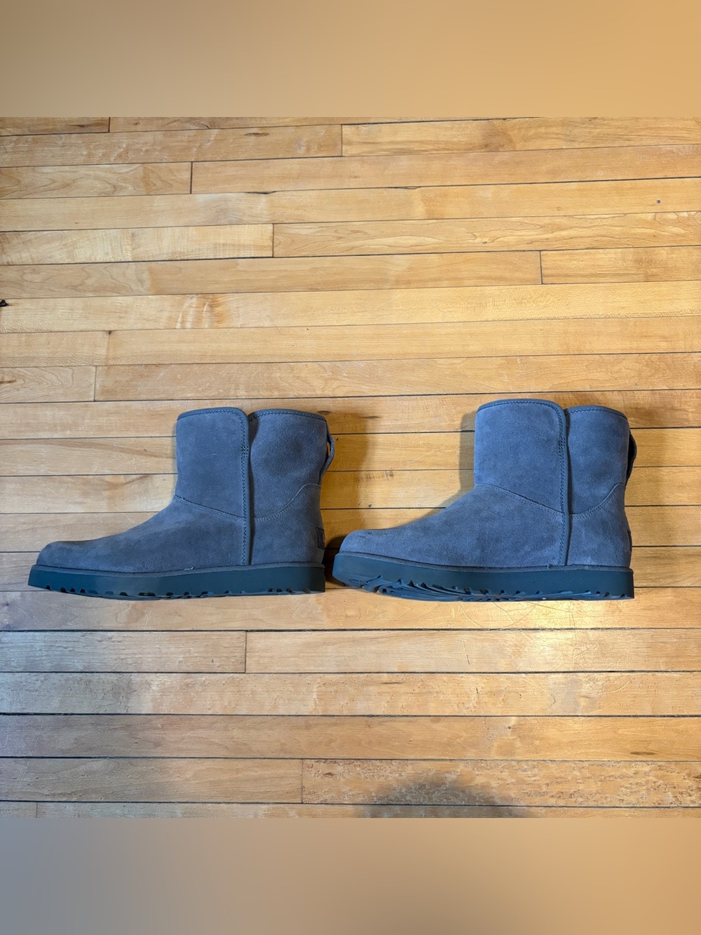 UGG Short Suede Boots in Gray